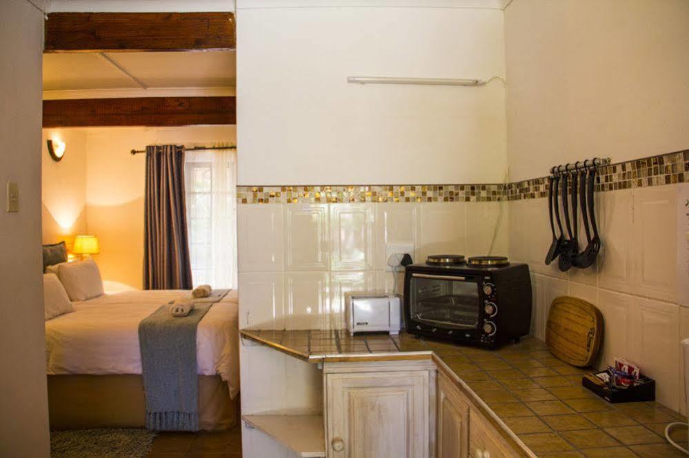Aristo Manor Hotell Richards Bay Exteriör bild