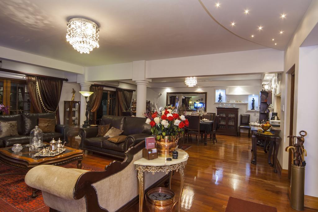 Aristo Manor Hotell Richards Bay Exteriör bild