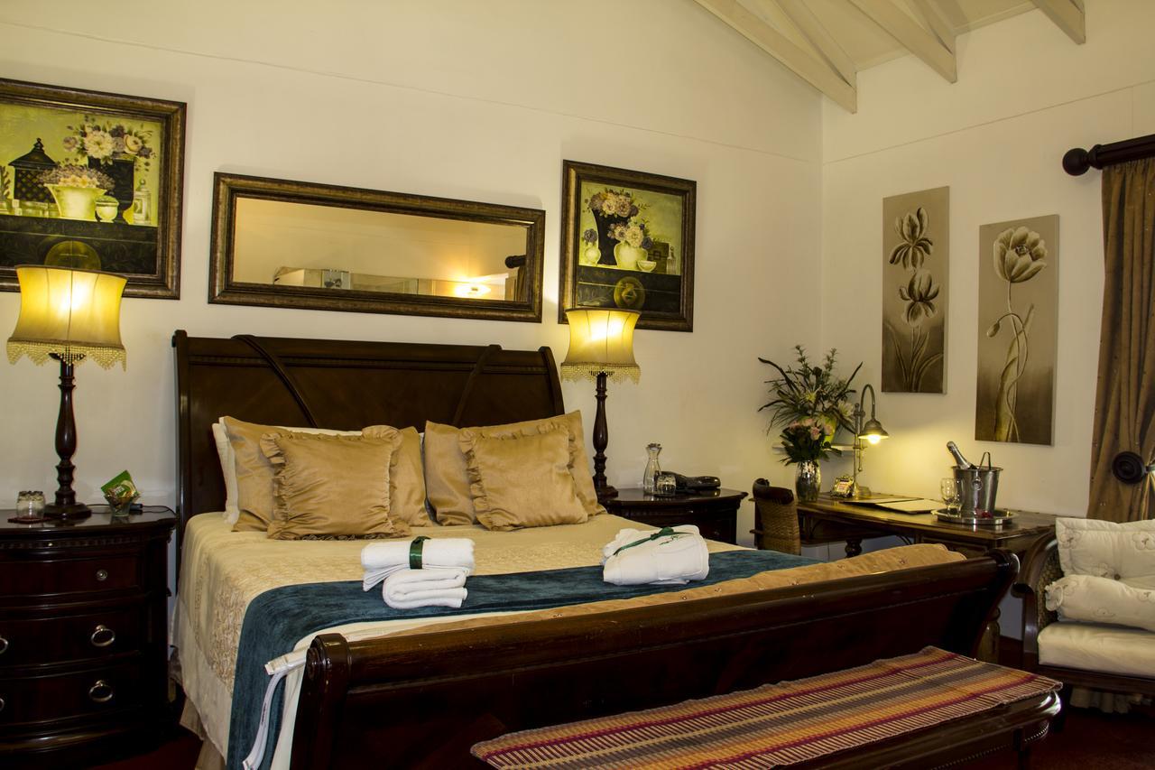 Aristo Manor Hotell Richards Bay Exteriör bild