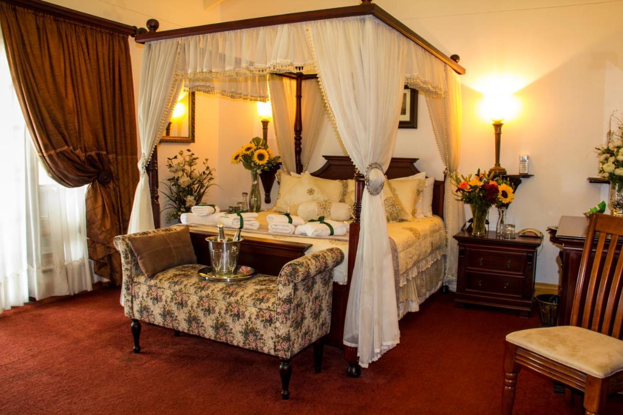 Aristo Manor Hotell Richards Bay Exteriör bild