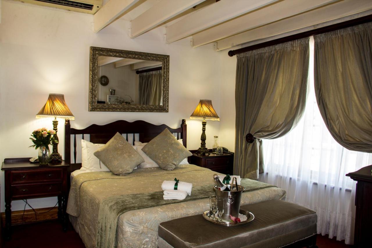 Aristo Manor Hotell Richards Bay Exteriör bild