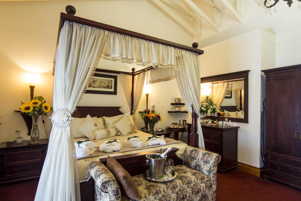 Aristo Manor Hotell Richards Bay Exteriör bild